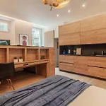 Casa Indipendenza * كومو