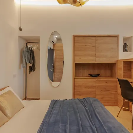 Casa Indipendenza * קומו
